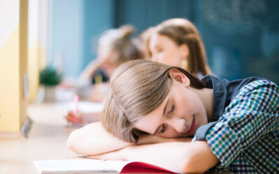 Jak napisać usprawiedliwienie z WF – kompletny poradnik 2025