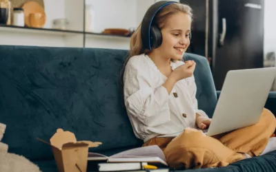 Czy szkoła w chmurze będzie płatna? Koszty edukacji online w 2025